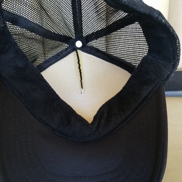 Vtg Playboy Bunny Logo Snapback Trucker Hat Mesh Bunny Label Otto… - Picture 12 of 12